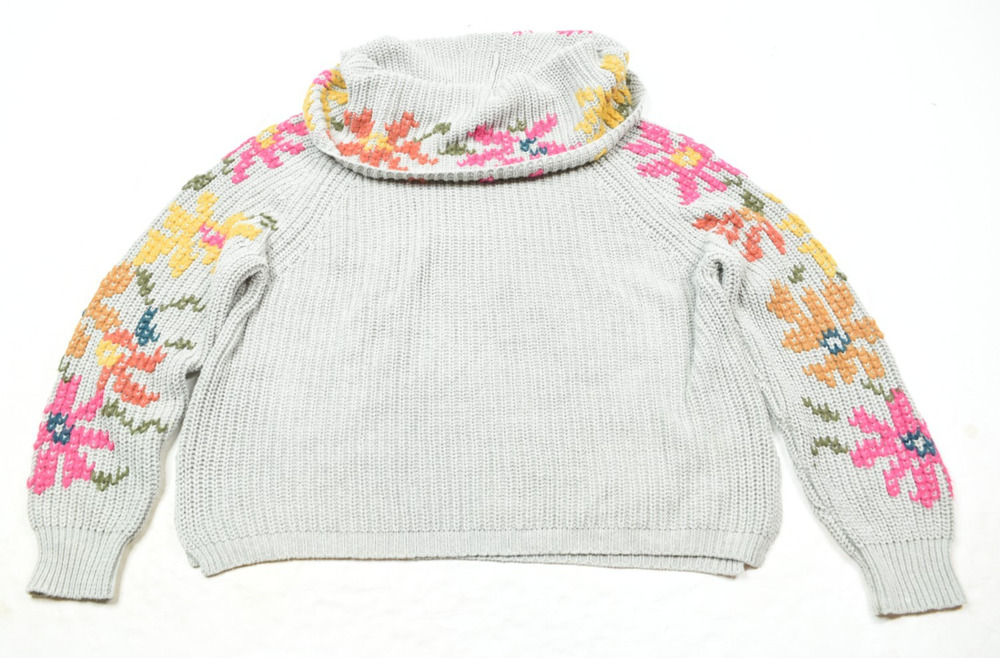 Sundance Cowlneck Sweater Womens PM Gray Floral Long Sleeve Boxy Cropped Knit